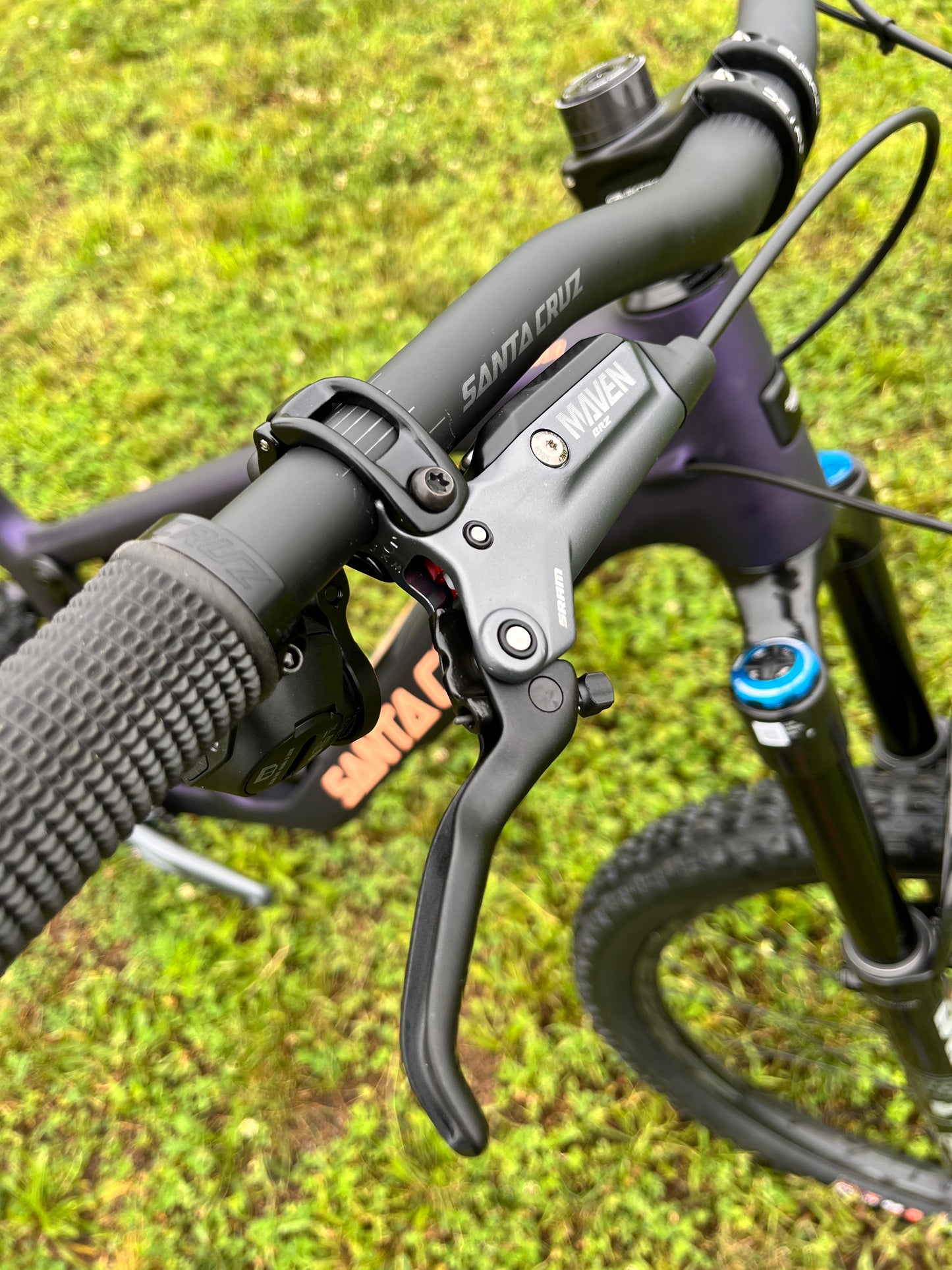 2025 Santa Cruz Hightower V4 Large GX AXS Kit Demo