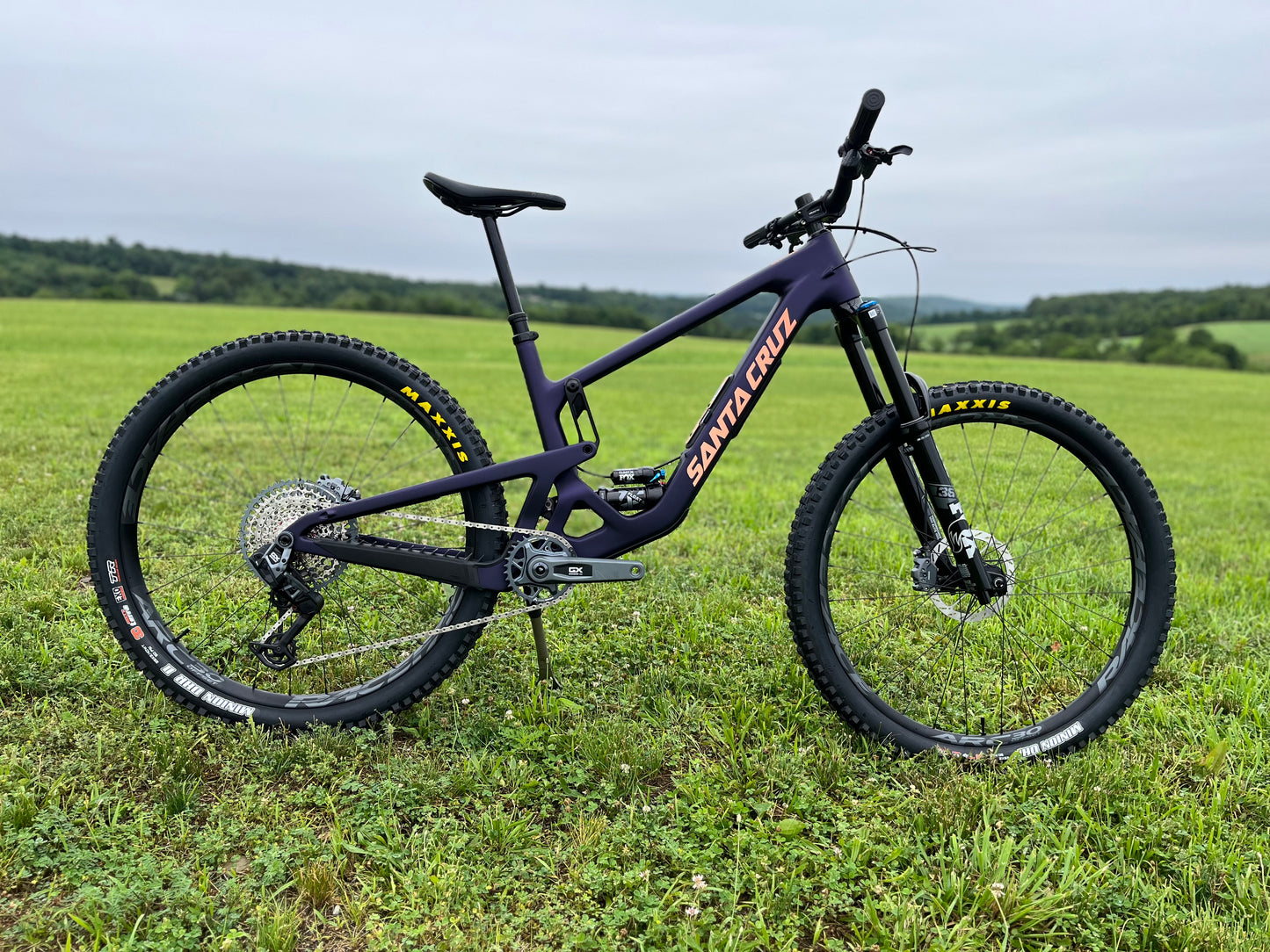 2025 Santa Cruz Hightower V4 Large GX AXS Kit Demo