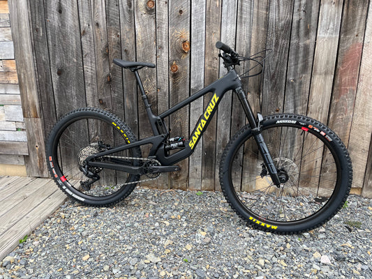 2025 Santa Cruz Nomad C 70 Med Demo